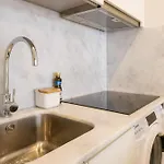 Lägenhet Luxury Style 4 With Ac Downtown Near Metro Oporto