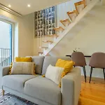 Luxury Style 4 With Ac Downtown Near Metro Daire *